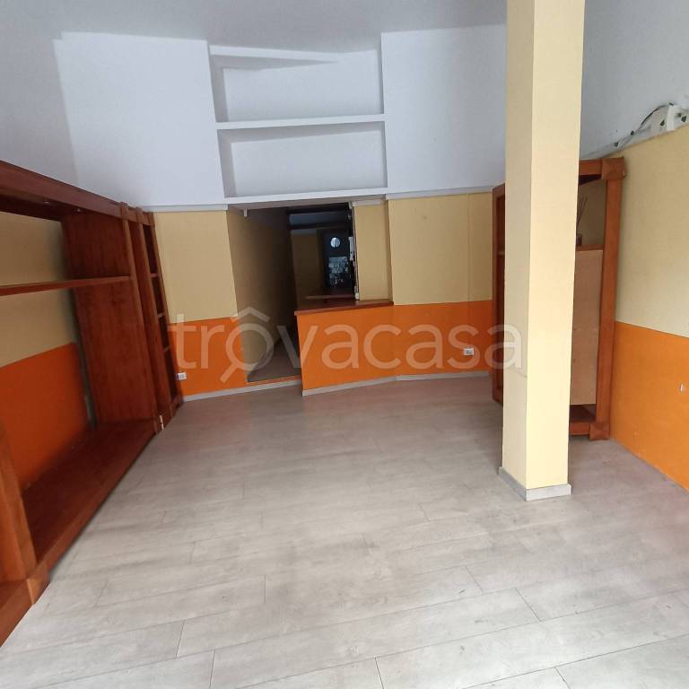 negozio in affitto a Roma in zona Tor di Quinto