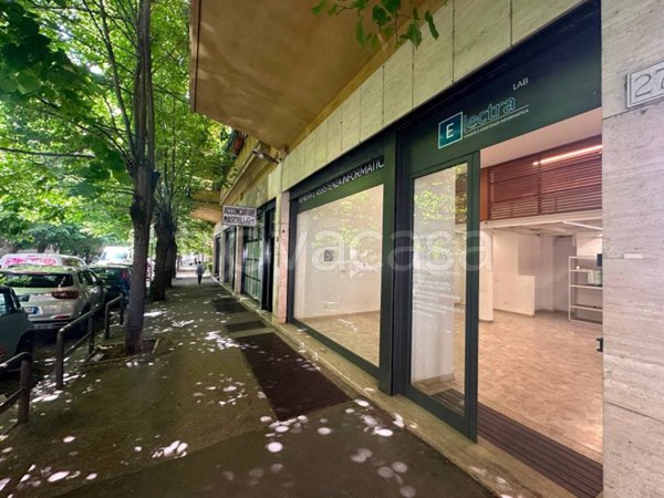 negozio in affitto a Roma in zona Nomentano