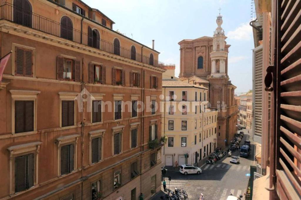 negozio in affitto a Roma in zona Campo Marzio