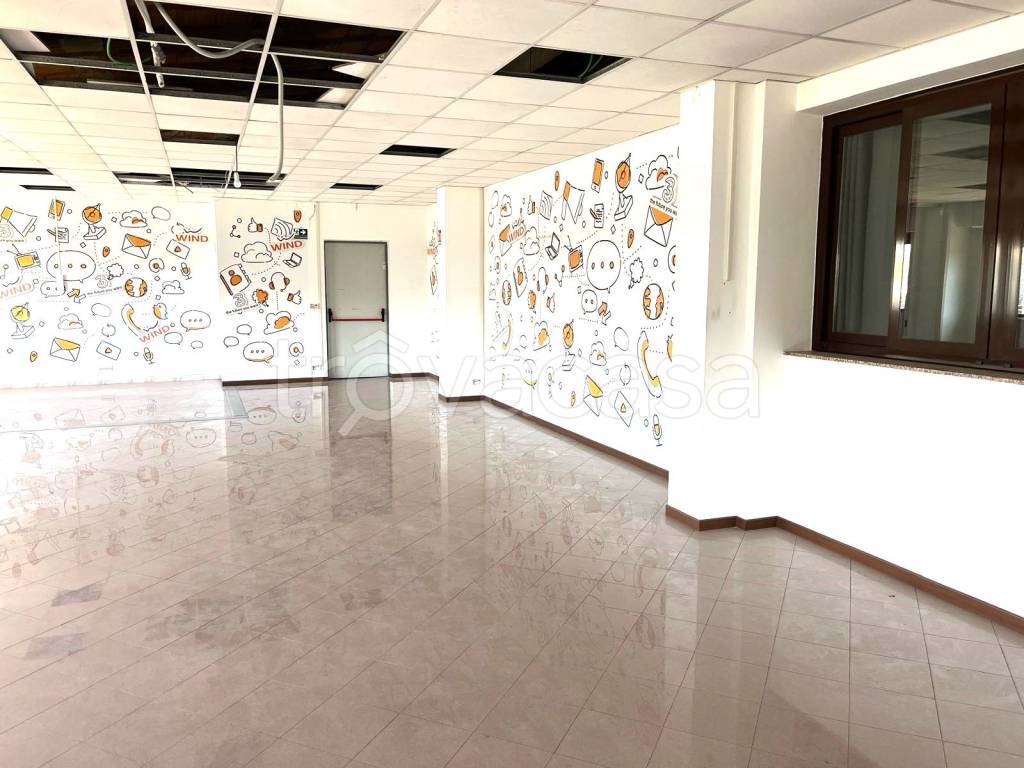 ufficio in affitto a Roma in zona Tuscolano