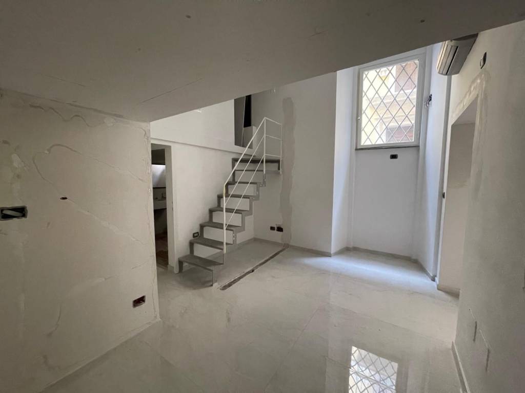 negozio in affitto a Roma in zona Campo Marzio