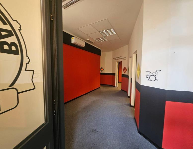 locale commerciale in affitto a Roma in zona Vitinia