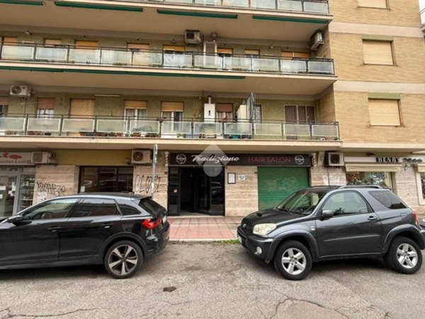 negozio in affitto a Roma in zona Torrevecchia