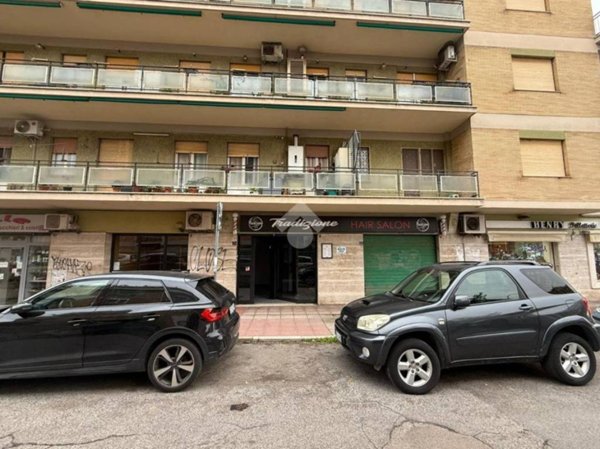 negozio in affitto a Roma in zona Torrevecchia