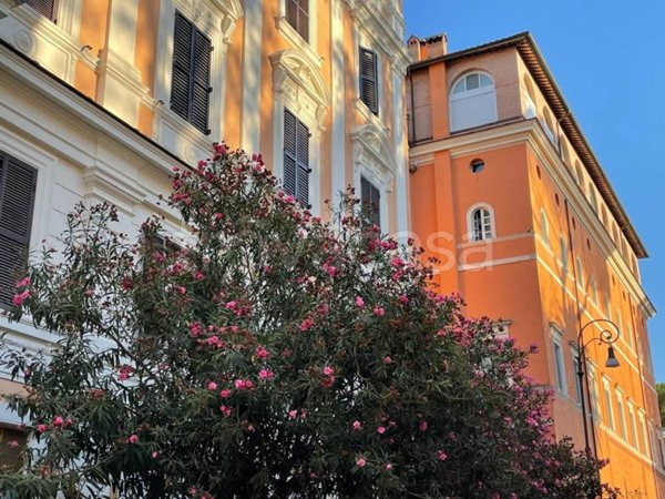 appartamento in affitto a Roma in zona Rione Monti/Campitelli
