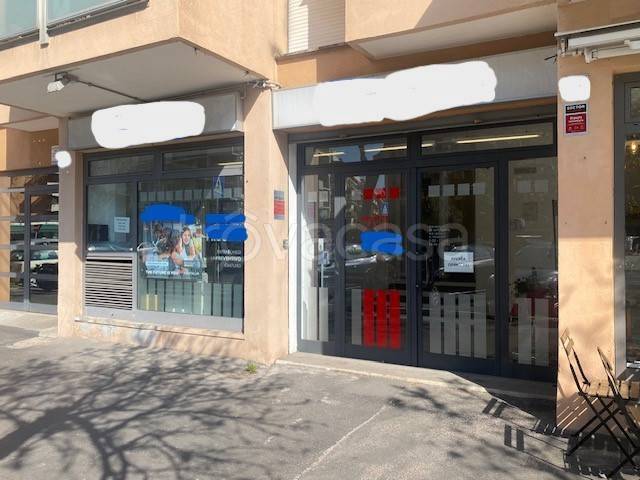 negozio in affitto a Roma in zona Ostia