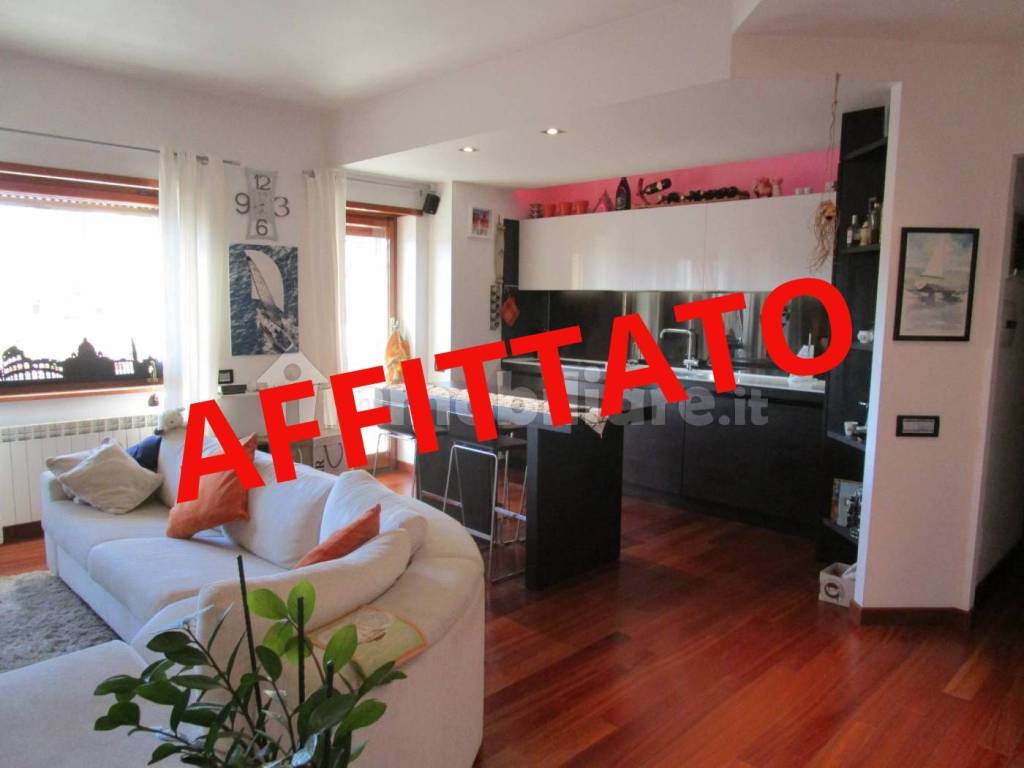 appartamento in affitto a Roma in zona Mostacciano