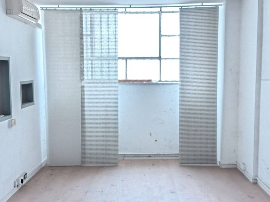 negozio in affitto a Roma in zona Primavalle