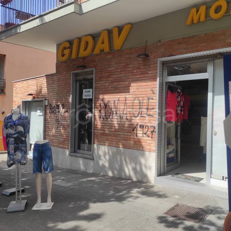 negozio in affitto a Roma in zona Primavalle