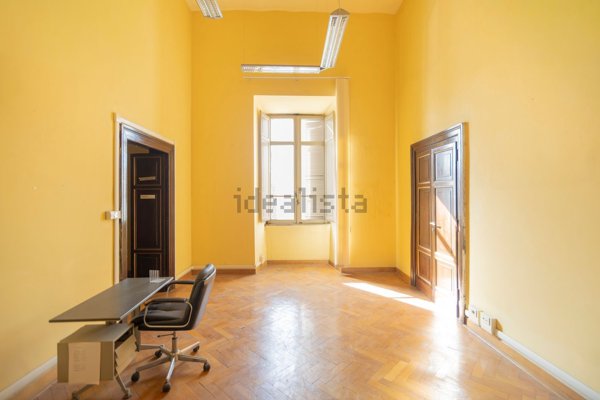 appartamento in affitto a Roma in zona Rione Regola