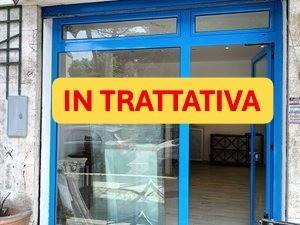 negozio in affitto a Roma in zona EUR