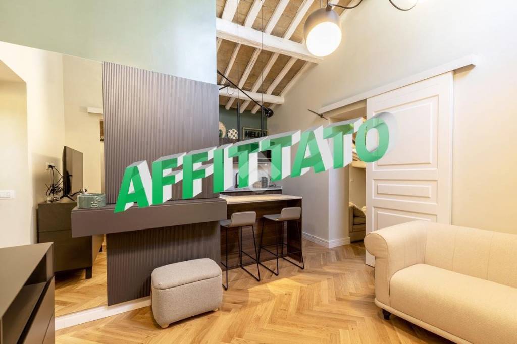 appartamento in affitto a Roma in zona Trevi-Colonna