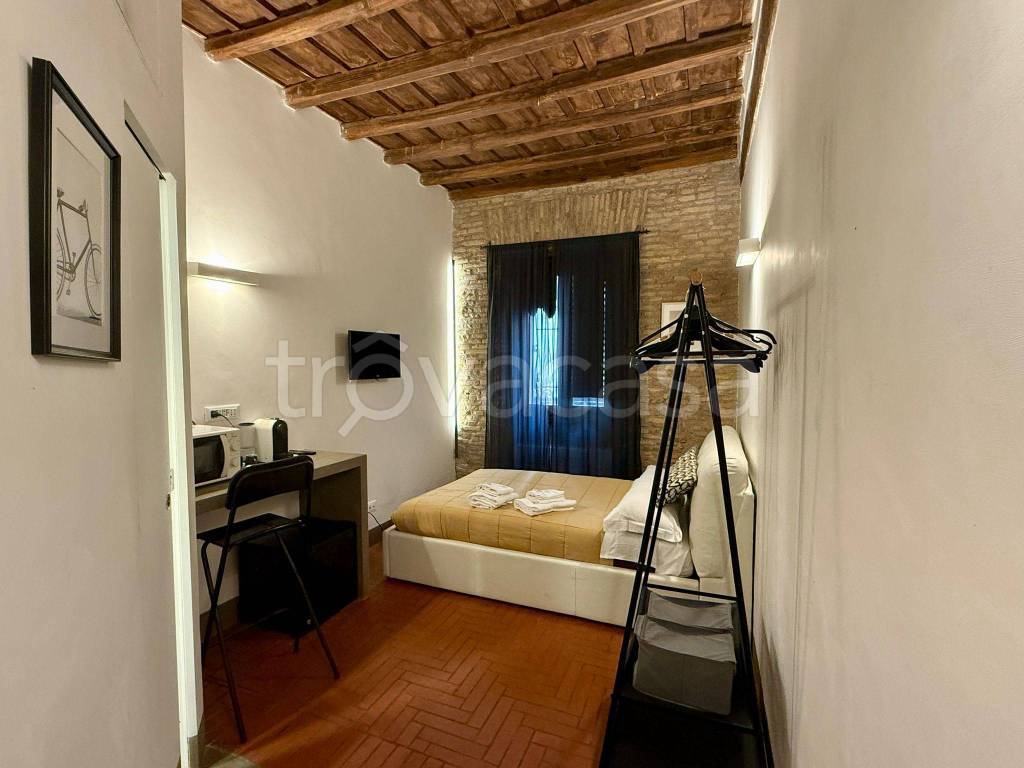 appartamento in affitto a Roma in zona Parione/Sant'Eustachio