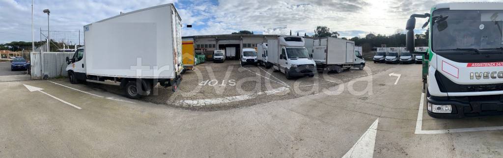 locale commerciale in affitto a Roma in zona Ardeatino