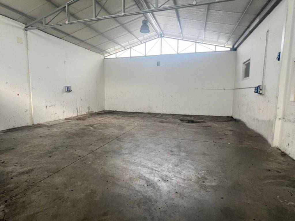 locale commerciale in affitto a Roma in zona Sette Bagni