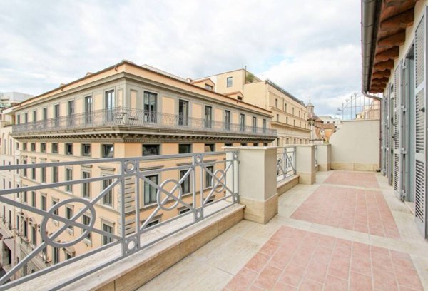 appartamento in affitto a Roma in zona Trevi-Colonna