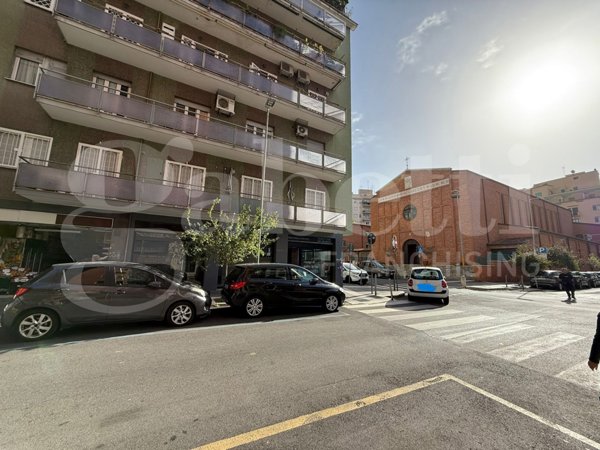 locale commerciale in affitto a Roma in zona Trieste