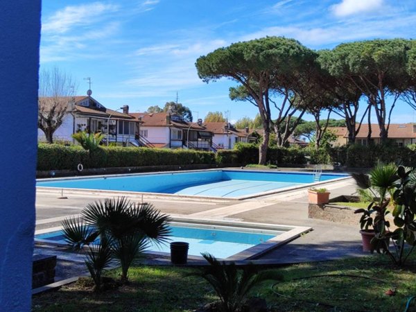 casa indipendente in affitto a Roma in zona Axa