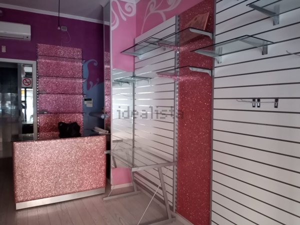 locale commerciale in affitto a Roma in zona Ostia