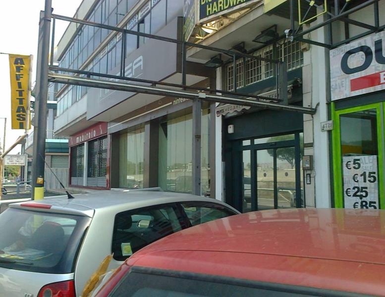 negozio in affitto a Roma