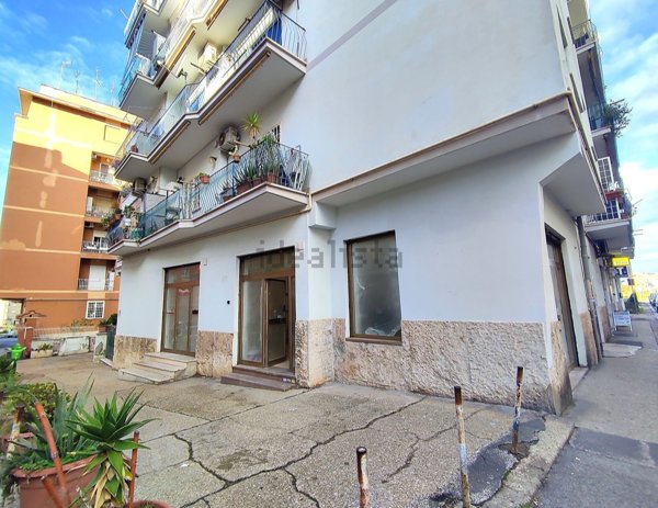 negozio in affitto a Roma in zona Pietralata