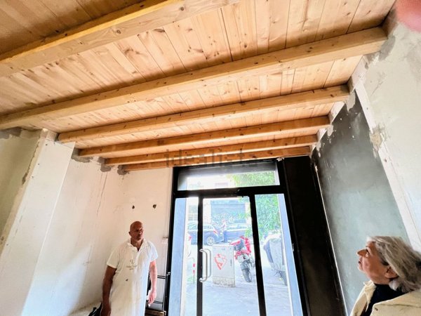 locale commerciale in affitto a Roma in zona Ostiense