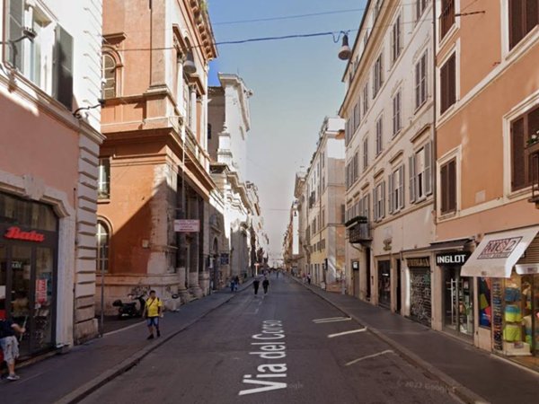 negozio in affitto a Roma in zona Campo Marzio