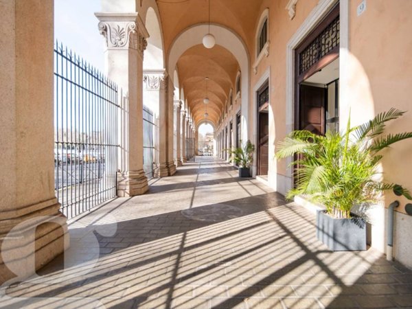 appartamento in affitto a Roma in zona Rione Regola