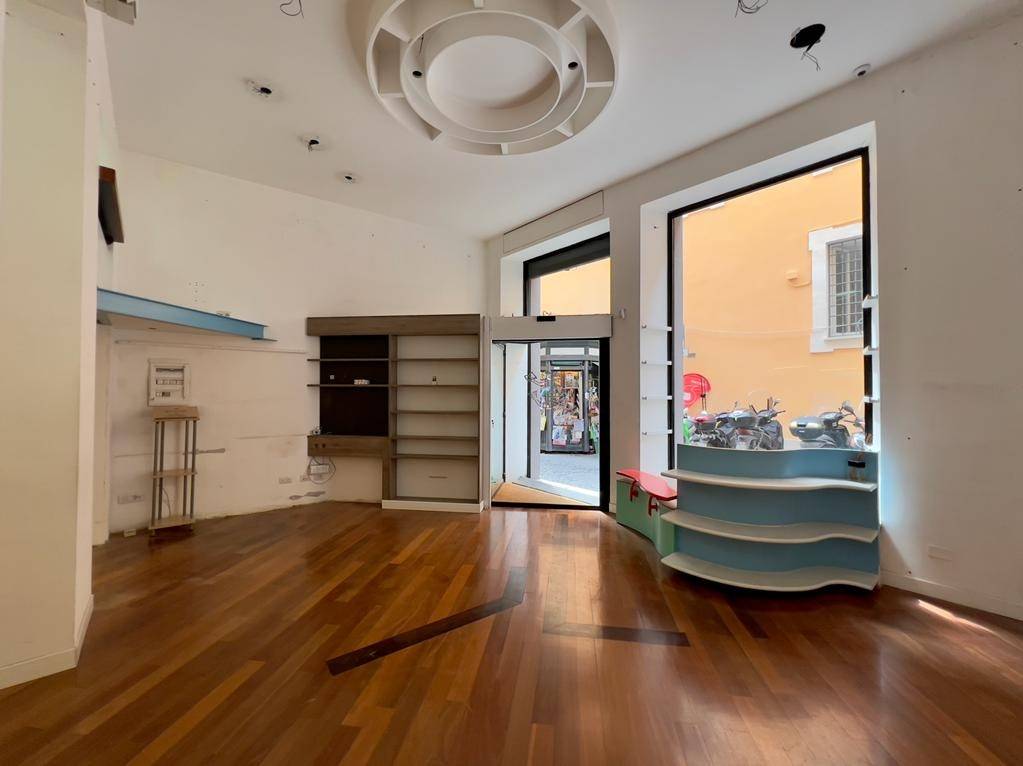 negozio in affitto a Roma in zona Campo Marzio