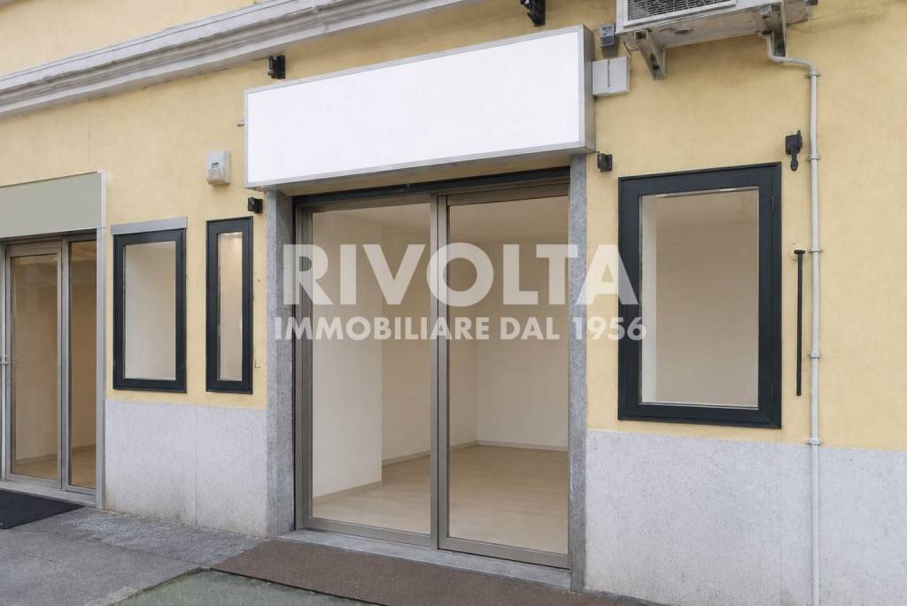locale commerciale in affitto a Roma in zona Della Vittoria