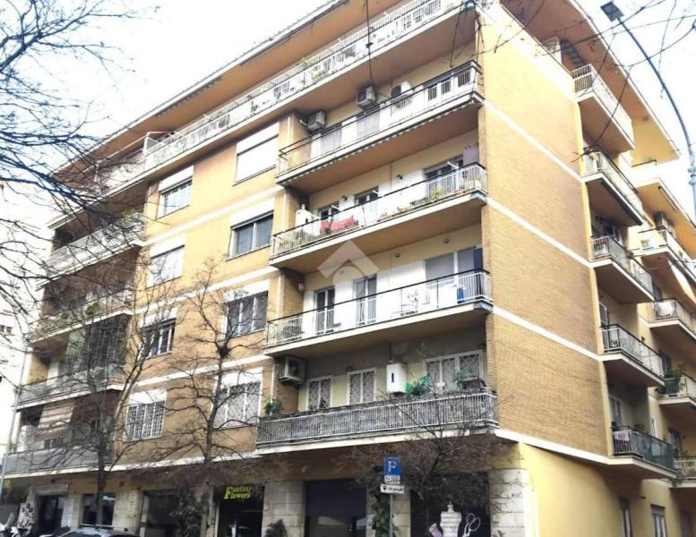 locale commerciale in affitto a Roma in zona Gianicolense