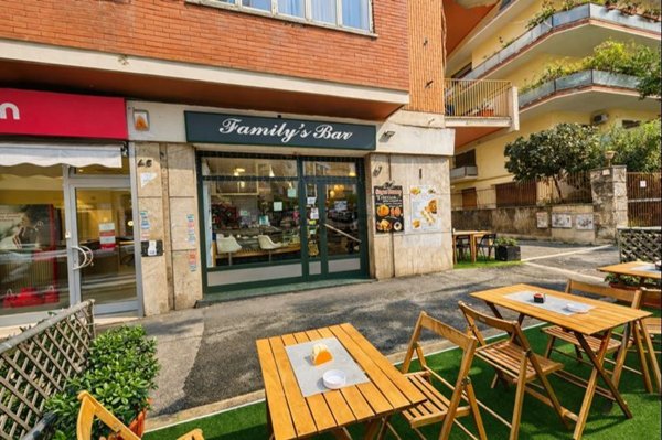 negozio in affitto a Roma