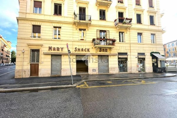 locale commerciale in affitto a Roma in zona Della Vittoria