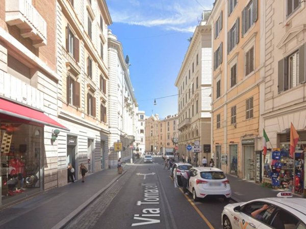 negozio in affitto a Roma in zona Campo Marzio