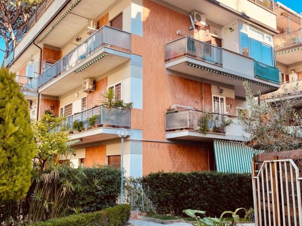 appartamento in affitto a Roma in zona Tomba di Nerone