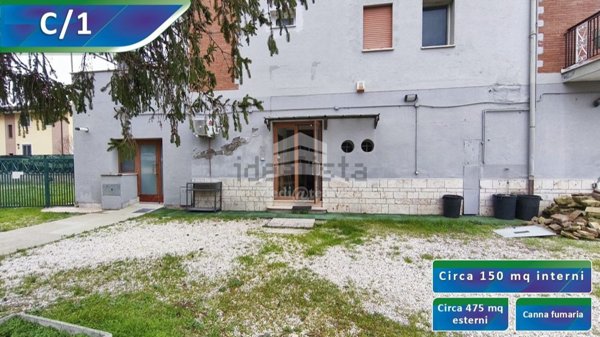 locale commerciale in affitto a Roma in zona Casal Morena