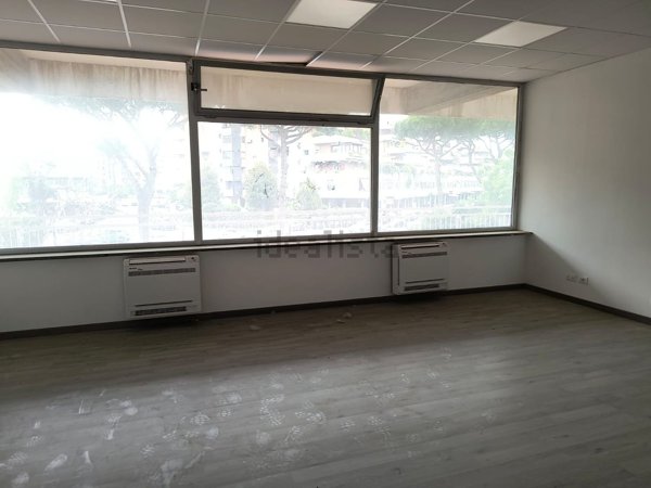ufficio in affitto a Roma in zona Ponte Mammolo