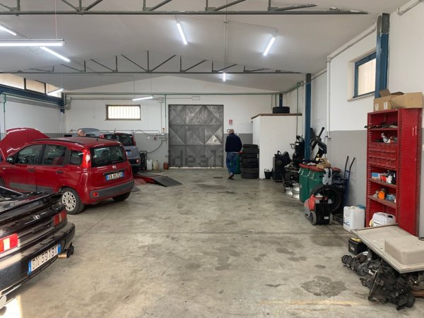 capannone in affitto a Roma