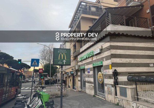 negozio in affitto a Roma in zona Primavalle