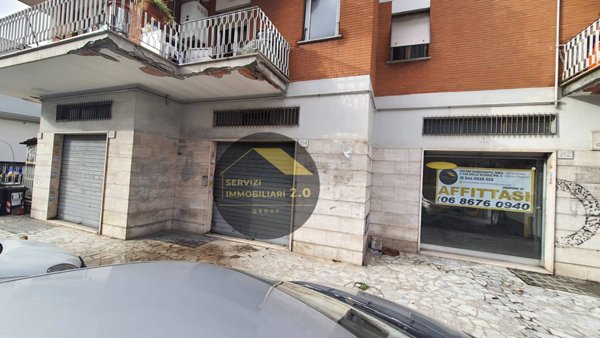 locale commerciale in affitto a Roma