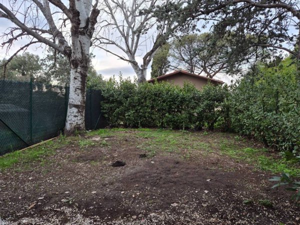 casa indipendente in affitto a Roma in zona Appio Claudio