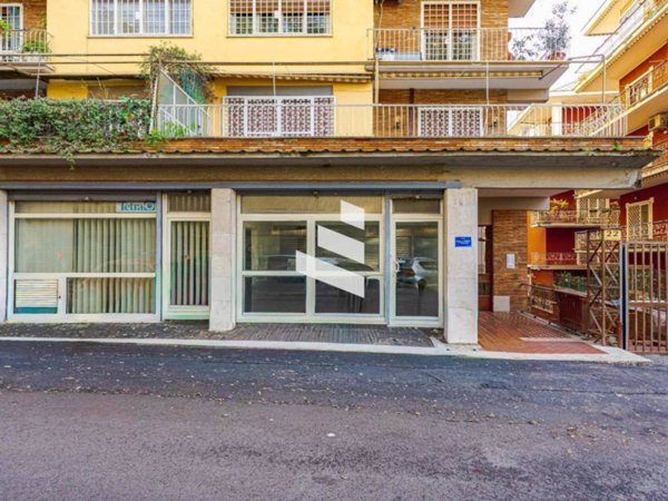 negozio in affitto a Roma in zona Monte Sacro/Talenti
