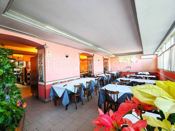 negozio in affitto a Roma in zona Corviale