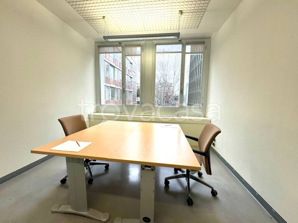 ufficio in affitto a Roma in zona EUR