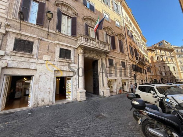 appartamento in affitto a Roma in zona Parione/Sant'Eustachio