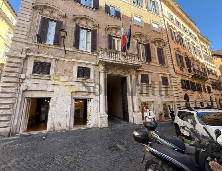 appartamento in affitto a Roma in zona Parione/Sant'Eustachio