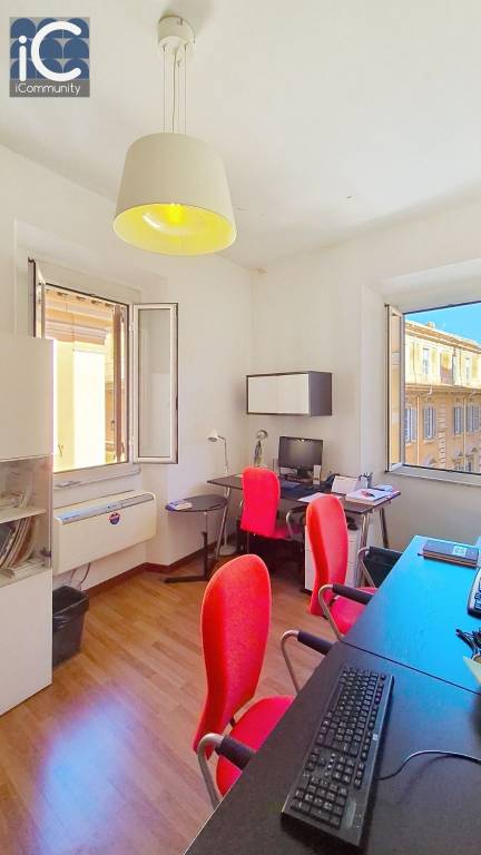 appartamento in affitto a Roma in zona Trevi-Colonna