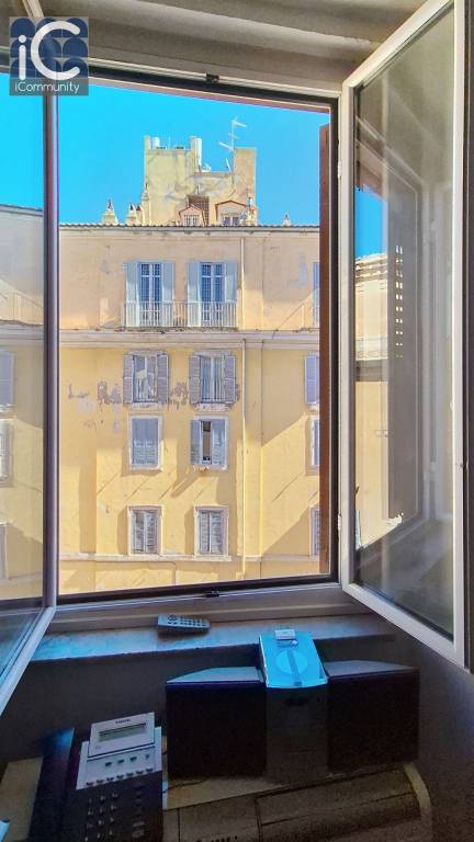 ufficio in affitto a Roma in zona Trevi-Colonna