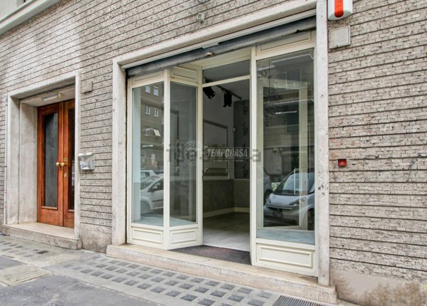 locale commerciale in affitto a Roma