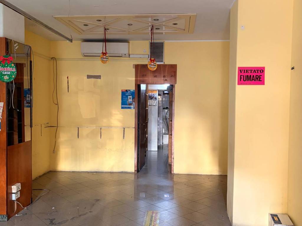 negozio in affitto a Roma in zona Torrevecchia